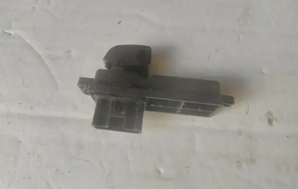 Mazda 2 Electric window control switch D65166370 03124500