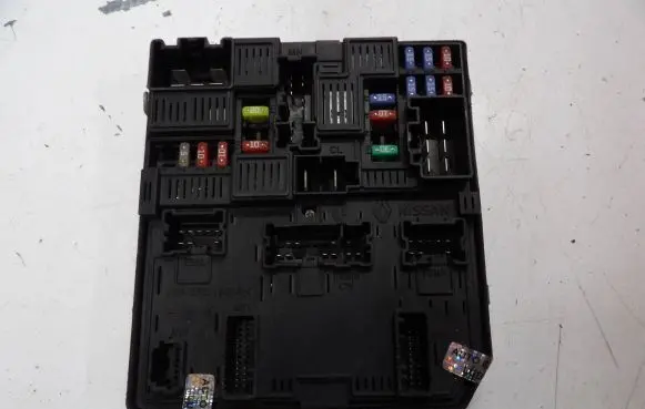 Nissan Qashqai Comfort/convenience module 284B75NA1A 2807551289 5CH811F03