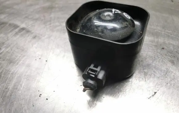 Audi A4 S4 B6 8E 8H Alarm system siren 