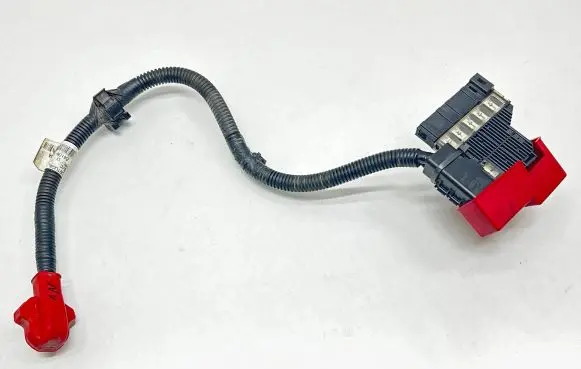 Nissan e-NV200 Positive cable (battery) 241054FA0A
