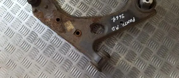 Fiat Punto (188) Front lower control arm/wishbone