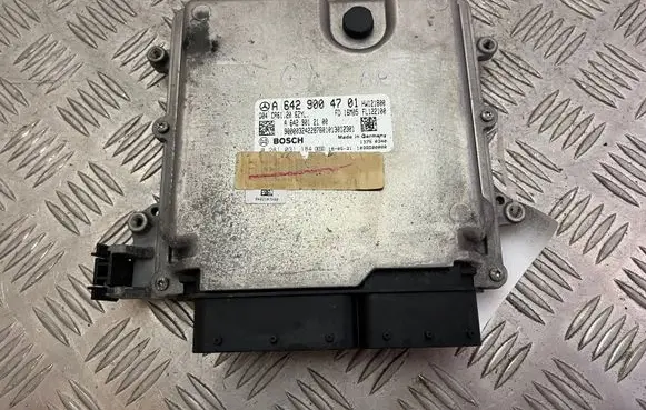 Mercedes-Benz GLE AMG (W166 - C292) Engine control unit/module A6429004701 0281031184