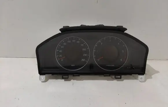 Volvo V70 Speedometer (instrument cluster) 36002598 69399270U 31270899AA