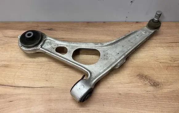 Renault Austral Front lower control arm/wishbone 