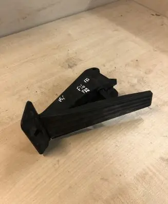 BMW X6 F16 Accelerator throttle pedal 35426853175 6853175 12037313