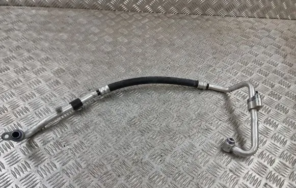 Land Rover Evoque II Air conditioning (A/C) pipe/hose K8D219N602AB