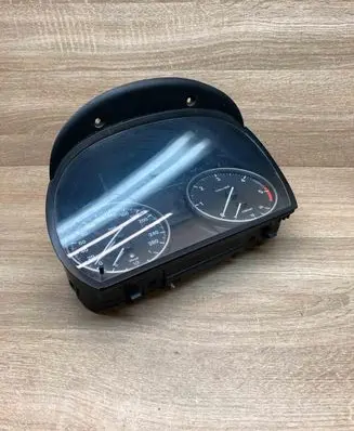 BMW 3 E90 E91 Speedometer (instrument cluster) 9187060 102535093