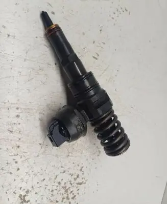 Audi A4 S4 B6 8E 8H Fuel injector 038130073AK 0414720038