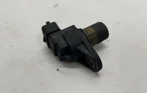 Mercedes-Benz E W210 Camshaft position sensor A0031539728