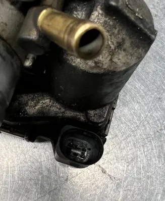 Volkswagen Golf IV Throttle valve 06A133062D