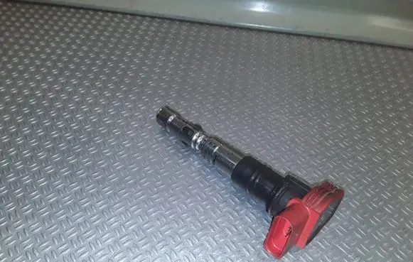 Audi A8 S8 D3 4E High voltage ignition coil 077905115T