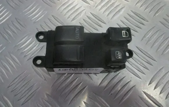 Nissan Almera N16 Electric window control switch