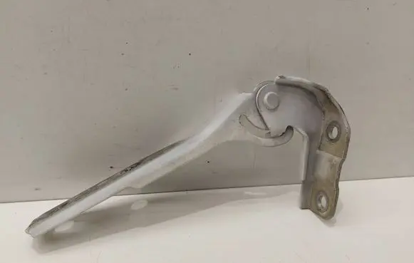 Audi A3 S3 8P Engine bonnet/hood hinges 8P0823301B