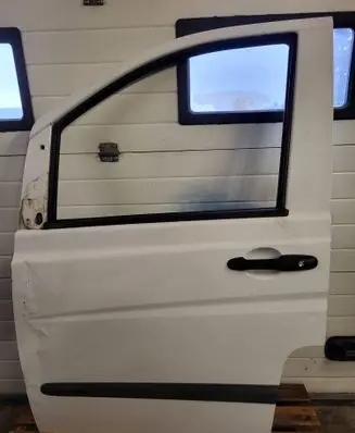Mercedes-Benz Vito Viano W639 Front door A6397201005