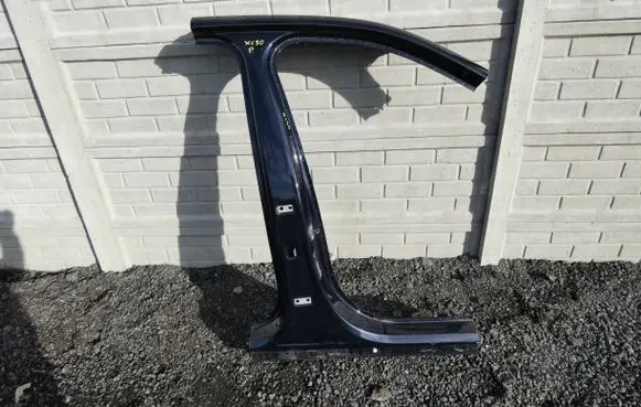 Volvo XC90 Pillar (middle) 