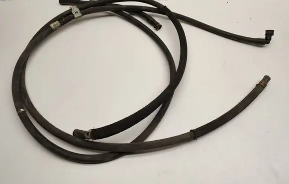 Mercedes-Benz E W212 Windshield washer fluid hose A2128600092