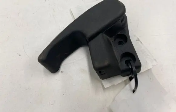 Audi A3 S3 8P Engine bonnet (hood) release handle 1H1823533