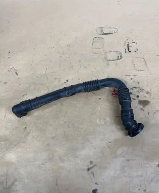 Volkswagen Transporter - Caravelle T5 Breather hose/pipe 03L103493K