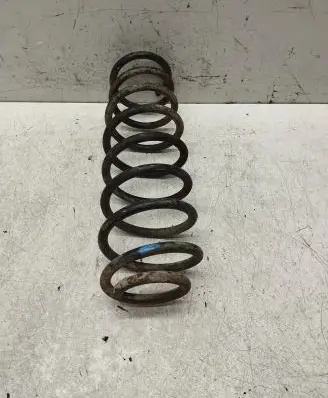 Volkswagen Golf III Rear coil spring