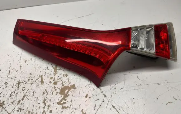 Volvo XC70 Tailgate rear/tail lights 