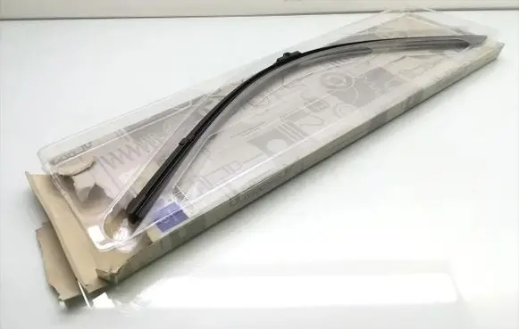 Mercedes-Benz E AMG W211 Windshield/front glass wiper blade A2308200245
