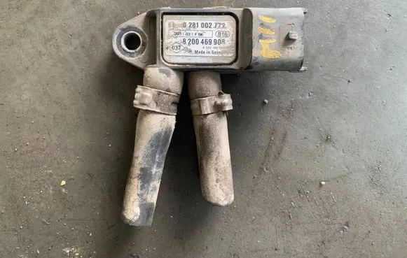 Renault Master II Exhaust gas pressure sensor 0281002772