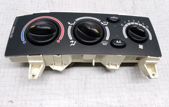 Renault Megane I Climate control unit 655739W