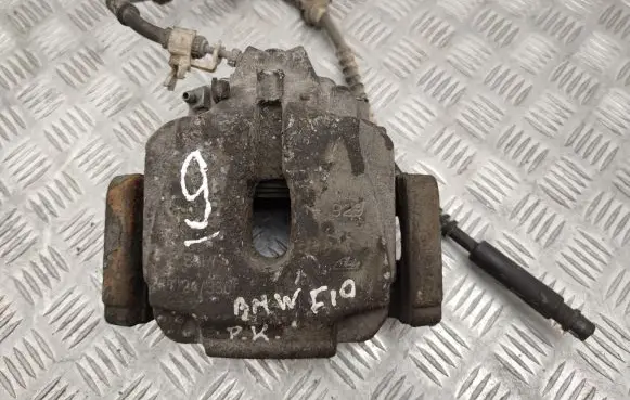 BMW 5 F10 F11 Front brake caliper 6024330