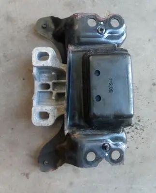Skoda Octavia Mk3 (5E) Engine mount bracket 5Q0199555AB