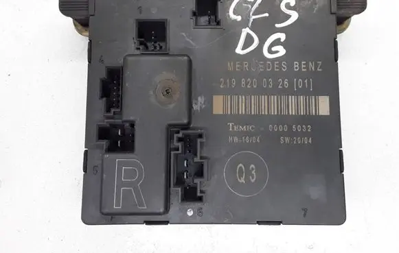 Mercedes-Benz CLS C219 Door control unit/module 2198200326