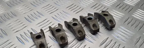 Volvo S70 V70 V70 XC Fuel Injector clamp holder 