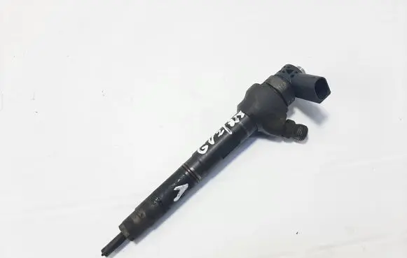 Skoda Octavia Mk3 (5E) Fuel injector 04L130277AJ