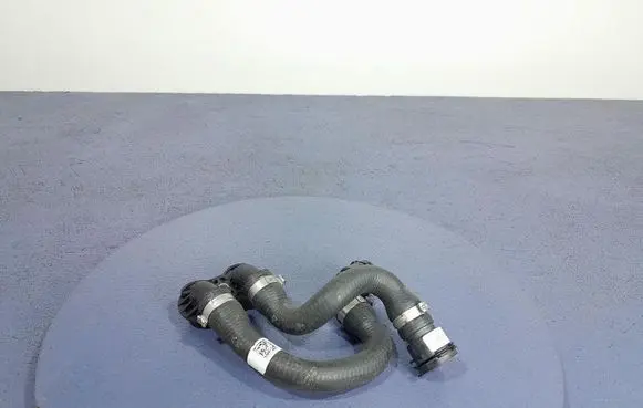 BMW X5 E53 Engine coolant pipe/hose 8598363