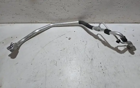 Porsche Cayenne (9Y0 9Y3) Air conditioning (A/C) pipe/hose 9y0816738b
