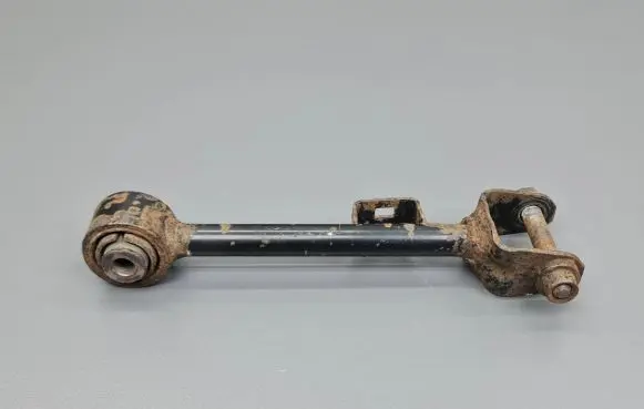 Honda CR-V Rear control arm