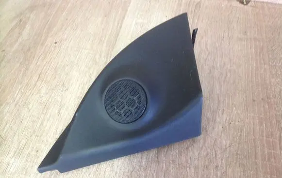 Opel Astra H Front door high frequency speaker