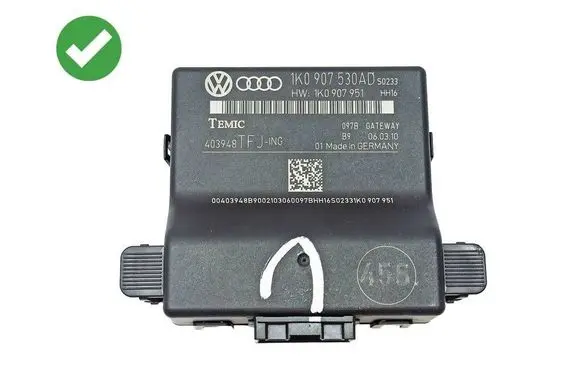 Volkswagen Eos Gateway control module 1K0907530 1K0907951 1K0907530AD