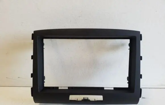 Honda CR-V Radio/GPS head unit trim 