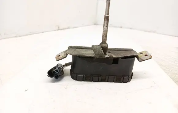 Volvo S80 Headlight wiper motor 8620954