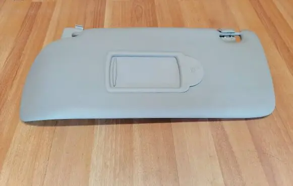 Sun visor