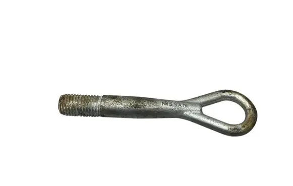 Nissan Qashqai+2 Towing hook eye 