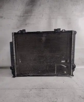 Mercedes-Benz E W210 Coolant radiator a2105006003 2105004603
