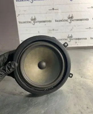 Audi A3 S3 A3 Sportback 8P Front door speaker 8P0035411B 7606500214