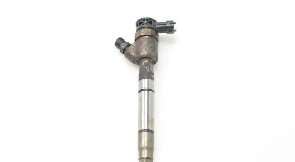 Hyundai i40 Fuel injector 338002A610