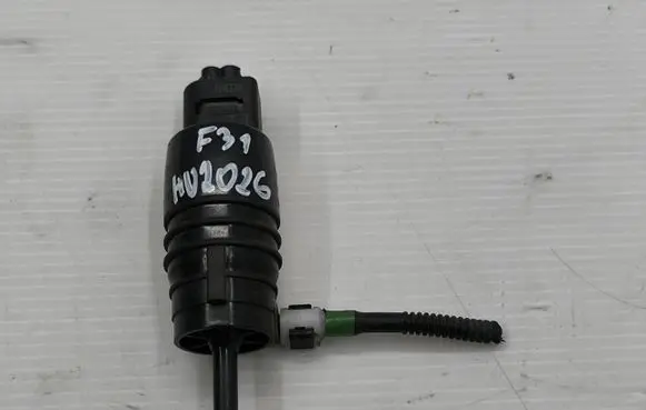 BMW 3 F30 F35 F31 Windscreen/windshield washer pump 7310147