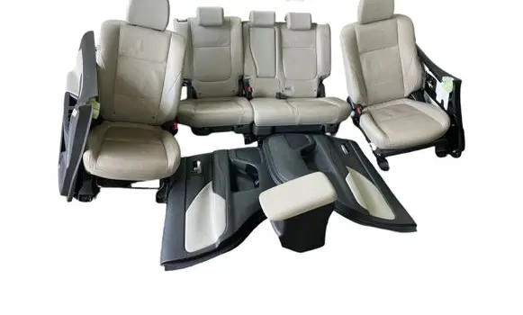 Mitsubishi Outlander Seat set 