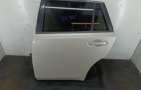 Subaru Legacy Rear door 37J