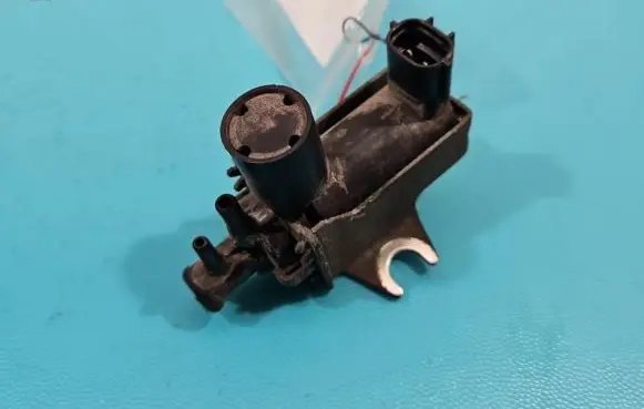 Toyota Yaris Turbo solenoid valve 25819-33010 IMPRK1376133