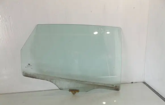 Hyundai i30 Rear door window glass