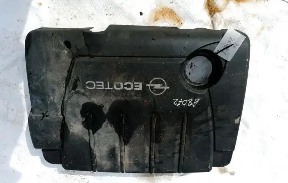 Opel Zafira B Engine cover (trim) 315829598